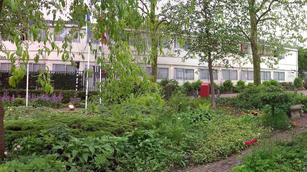 Budget Hostel Bargain Toko Amsterdam Luaran gambar