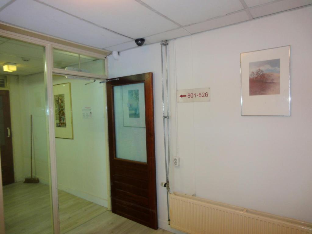 Budget Hostel Bargain Toko Amsterdam Luaran gambar